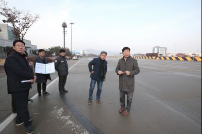 채인석 시장 수질복원센터 및 봉담-동탄 고속도로 동탄영업소 현장방문 A-37.JPG