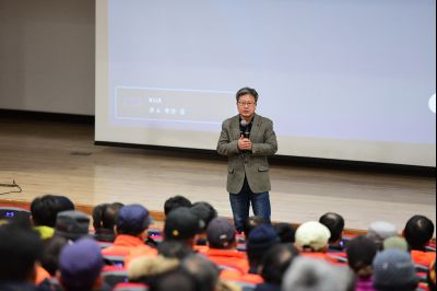 2017년 청소대행업체 근로자 집합교육 중 채인석 시장 특강 D-11.JPG