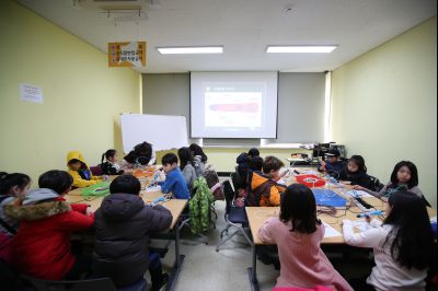 정남도서관 어린이 대상 3D펜으로 태극기 만들기 프로그램 운연현황 A-3.JPG