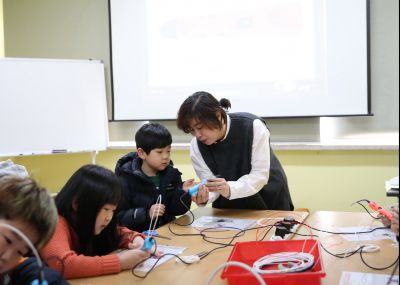 정남도서관 어린이 대상 3D펜으로 태극기 만들기 프로그램 운연현황 A-11.JPG