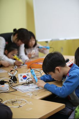 정남도서관 어린이 대상 3D펜으로 태극기 만들기 프로그램 운연현황 A-54.JPG