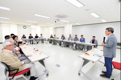 채인석시장 동탄4,5,6동 사회단체장과 간담회 D-37.JPG