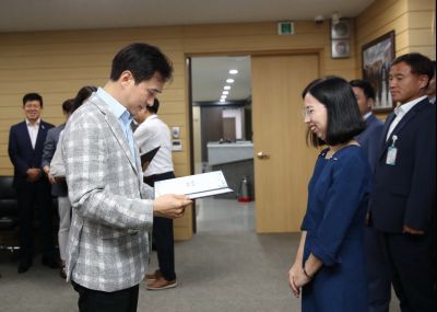 2019년9월2일자 5급 심사승진 임용장 교부 A-3.JPG