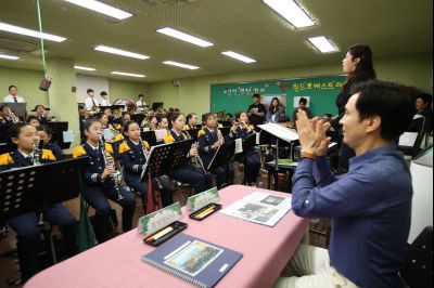 서철모 시장 장안초등학교 오케스트라 연주단원과 간담회 A-51.JPG