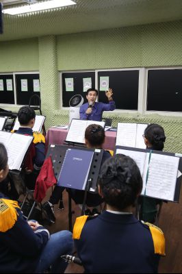 서철모 시장 장안초등학교 오케스트라 연주단원과 간담회 A-119.JPG