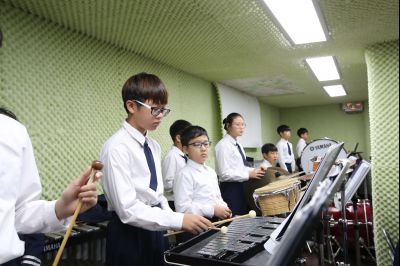서철모 시장 장안초등학교 오케스트라 연주단원과 간담회 A-132.JPG