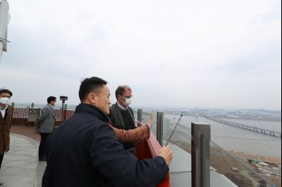 건축가 베리 버그돌 송산그린시티 전망대 방문 A-4.JPG