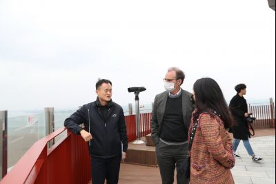 건축가 베리 버그돌 송산그린시티 전망대 방문 A-17.JPG