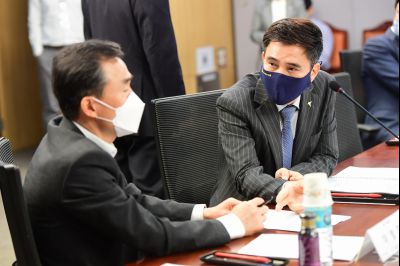 목민관클럽 21대 국회의원 당선자 정책집담회 D-4.JPG