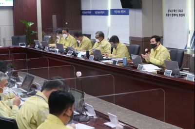 시장주재 코로나19 재난안전대책본부 긴급 대책회의 A-19.JPG