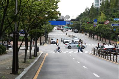 노작로 및 솔빛마을 사거리 사거리,동탄2동 행정복지센터 앞 정류장, 그늘막, H16 동탄순환버스 운행현황 A-56.JPG