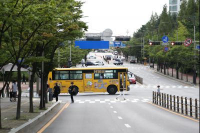 노작로 및 솔빛마을 사거리 사거리,동탄2동 행정복지센터 앞 정류장, 그늘막, H16 동탄순환버스 운행현황 A-100.JPG