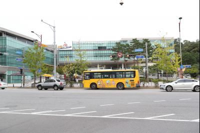 노작로 및 솔빛마을 사거리 사거리,동탄2동 행정복지센터 앞 정류장, 그늘막, H16 동탄순환버스 운행현황 A-117.JPG