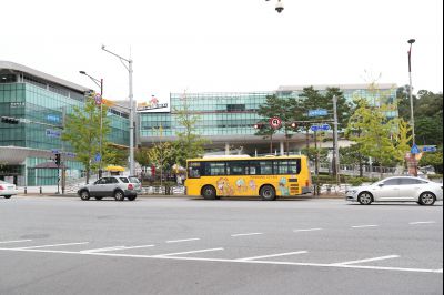 노작로 및 솔빛마을 사거리 사거리,동탄2동 행정복지센터 앞 정류장, 그늘막, H16 동탄순환버스 운행현황 A-118.JPG