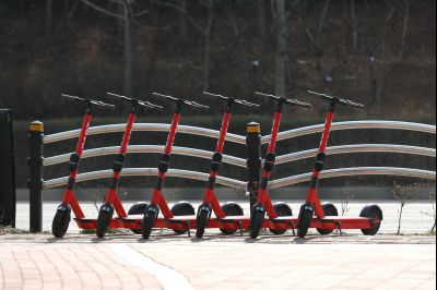 봉담읍 상봉초등학교 앞 사거리 풍경,공영버스 H131,공유킥보드,동화리 근린생활주택단지 전경 A-28.JPG