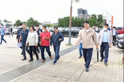 김동연 경기도지사 전곡항 해양쓰레기 수거 현장 방문 D-67.JPG