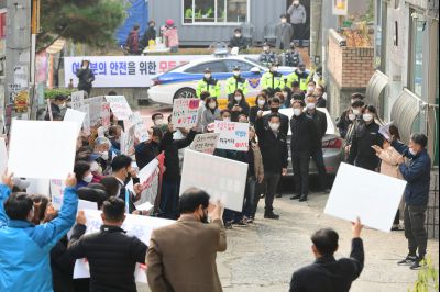 박병화 퇴거를 위한 비봉면 항의집회 D-15.JPG