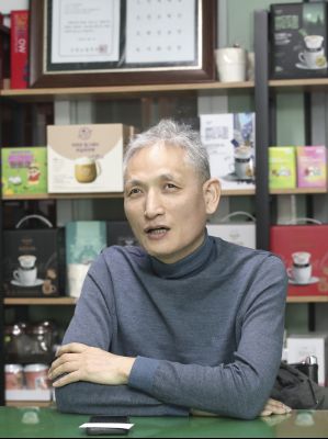 아로마빌 커피 대표 시민기자 인터뷰 시정소식지 공개용  (7).JPG