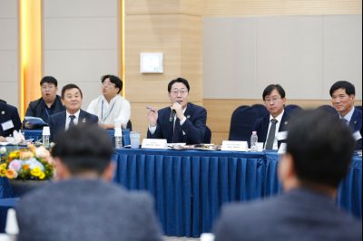 화성시 수출기업협의회 소통 간담회 _G6B0508_S.jpg