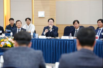 화성시 수출기업협의회 소통 간담회 _G6B0515_S.jpg