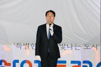 화성특례시 현판식 및 기념식수 행사 _J2A1519_S.jpg