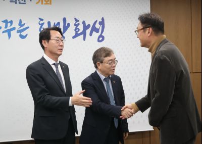 화성FC 성인선수단 전지훈련 전 방문 1DXS9122_S.jpg