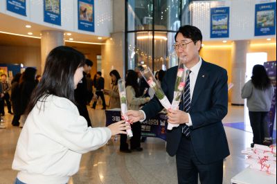 세계여성의 날 기념 직원 이벤트 _J2A2827_s.jpg