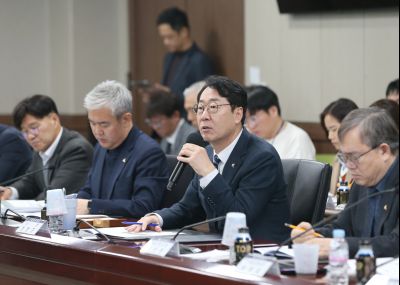 더불어민주당 화성갑 지역위원회-화성특례시 당정협의회 CP1X0782_s.jpg