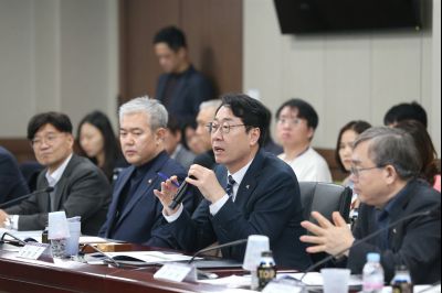 더불어민주당 화성갑 지역위원회-화성특례시 당정협의회 CP1X0788_s.jpg