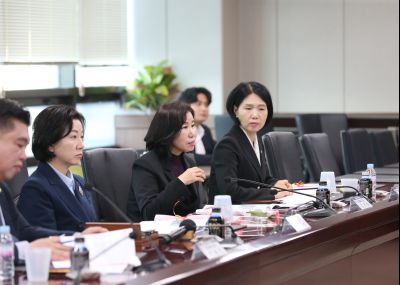 더불어민주당 화성갑 지역위원회-화성특례시 당정협의회 CP1X0795_s.jpg
