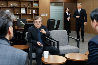 2025년 제1회 임기제공무원 임용장 수여식 _J2A3076_s.jpg