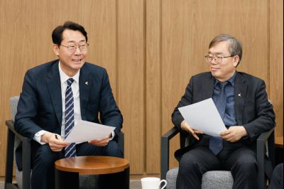 2025년 제1회 임기제공무원 임용장 수여식 _J2A3285_s.jpg