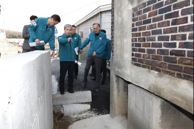 정구원 제1부시장 해빙기 대비 취약시설 매송면 현장점검  _J2A3861_s.jpg