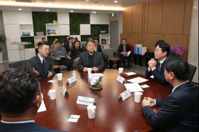 한국-태국 여자배구 슈퍼매치 화성대회 업무협약식 1DXS0339_s.jpg