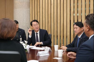 한국-태국 여자배구 슈퍼매치 화성대회 업무협약식 1DXS0343_s.jpg