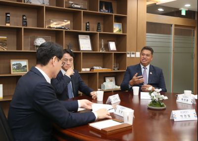 한국-태국 여자배구 슈퍼매치 화성대회 업무협약식 1DXS0351_s.jpg