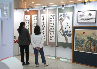 2025년 주민자치 페스티벌 작품전시회 테이프커팅 1DXS0520_s.jpg