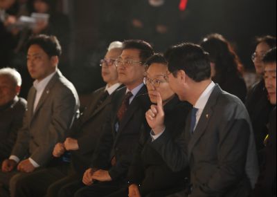 2025 화성특례시 출범기념 남산서울타워 점등식 1DXS1102_s.jpg