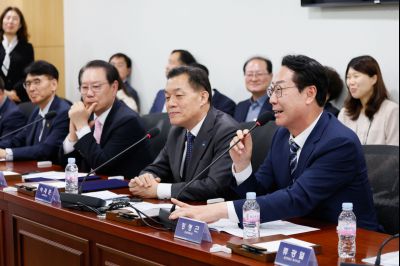 인구감소지역 및 특례시 간 상생협력을 위한 협약식 _J2A1810_s.jpg