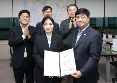 임기제공무원 임용장 교부 _DXS5316.JPG
