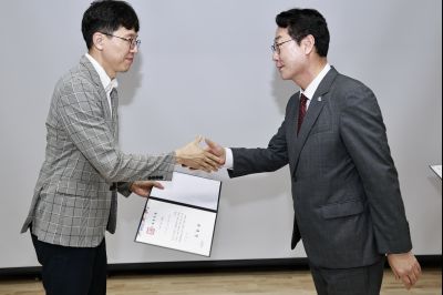 화성특례시 발전 자문위원회 위촉식 _42A9884_resize.JPG