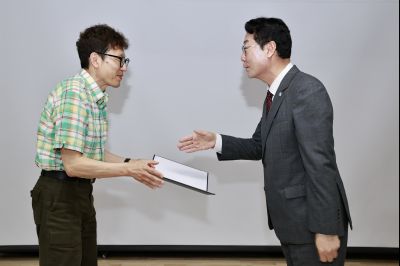 화성특례시 발전 자문위원회 위촉식 _42A9896_resize.JPG