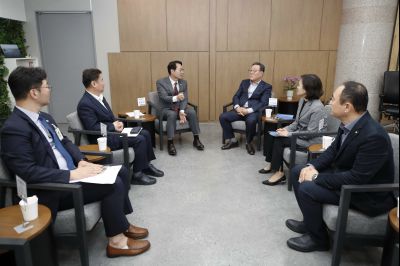 경기신용보증재단 중소기업 소상공인 특례보증 출연실적 우수시군 감사패 전달식 _DXS9190_resize.JPG