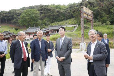 정명근 시장 안곡서원 방문 _DXS8431_resize.JPG