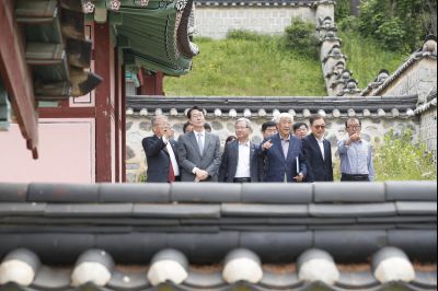 정명근 시장 안곡서원 방문 _DXS8515_resize.JPG