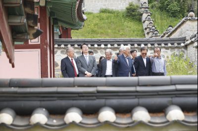 정명근 시장 안곡서원 방문 _DXS8516_resize.JPG