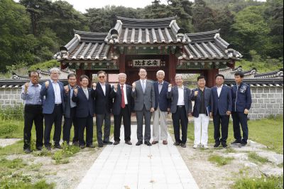 정명근 시장 안곡서원 방문 _DXS8553_resize.JPG