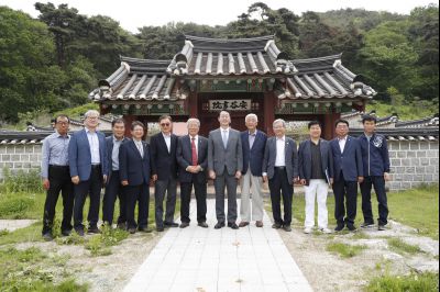 정명근 시장 안곡서원 방문 _DXS8554_resize.JPG
