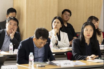 정명근 시장 화성 뱃놀이축제 현장점검 및 정책회의 KakaoTalk_20250522_185702583_12_resize.jpg