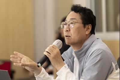 정명근 시장 화성 뱃놀이축제 현장점검 및 정책회의 KakaoTalk_20250522_185702583_19_resize.jpg